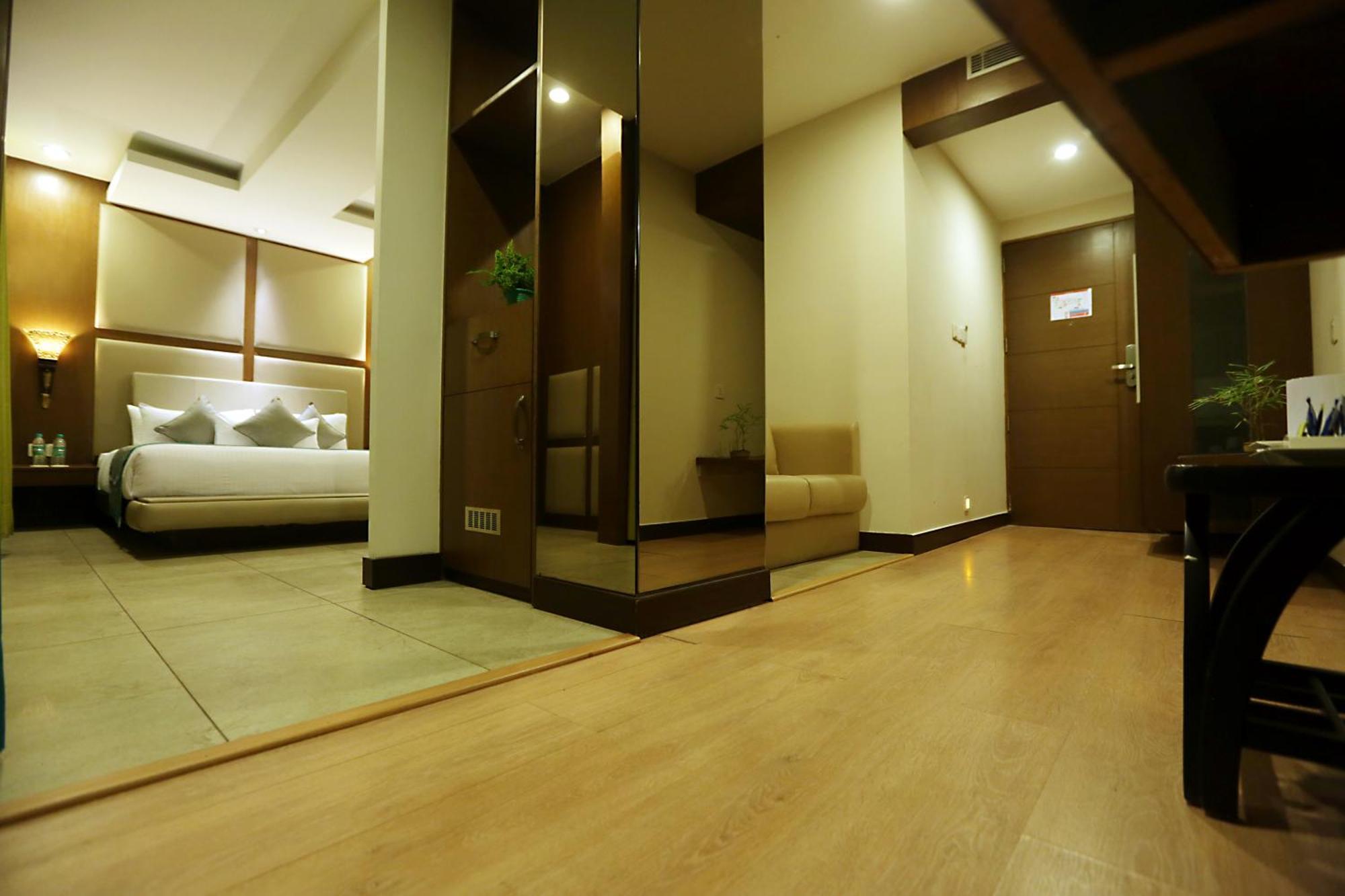 Hotel Prithvi Palace Igi Airport Delhi Új-Delhi Kültér fotó